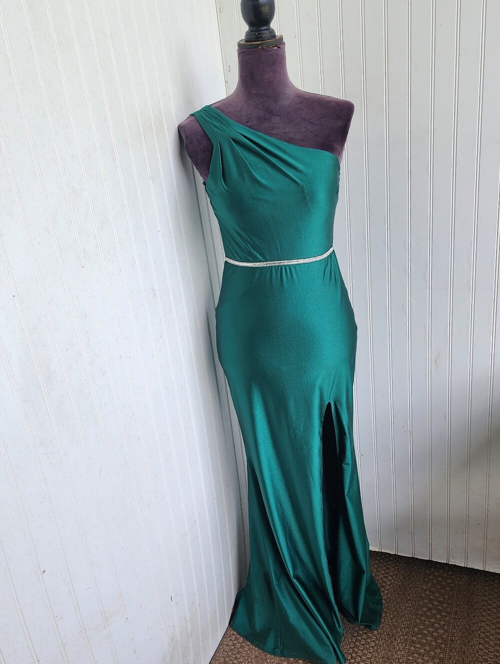 City Triangles One Shoulder Gown Emerald Green Stretch Nylon Prom Juniors Sz 1